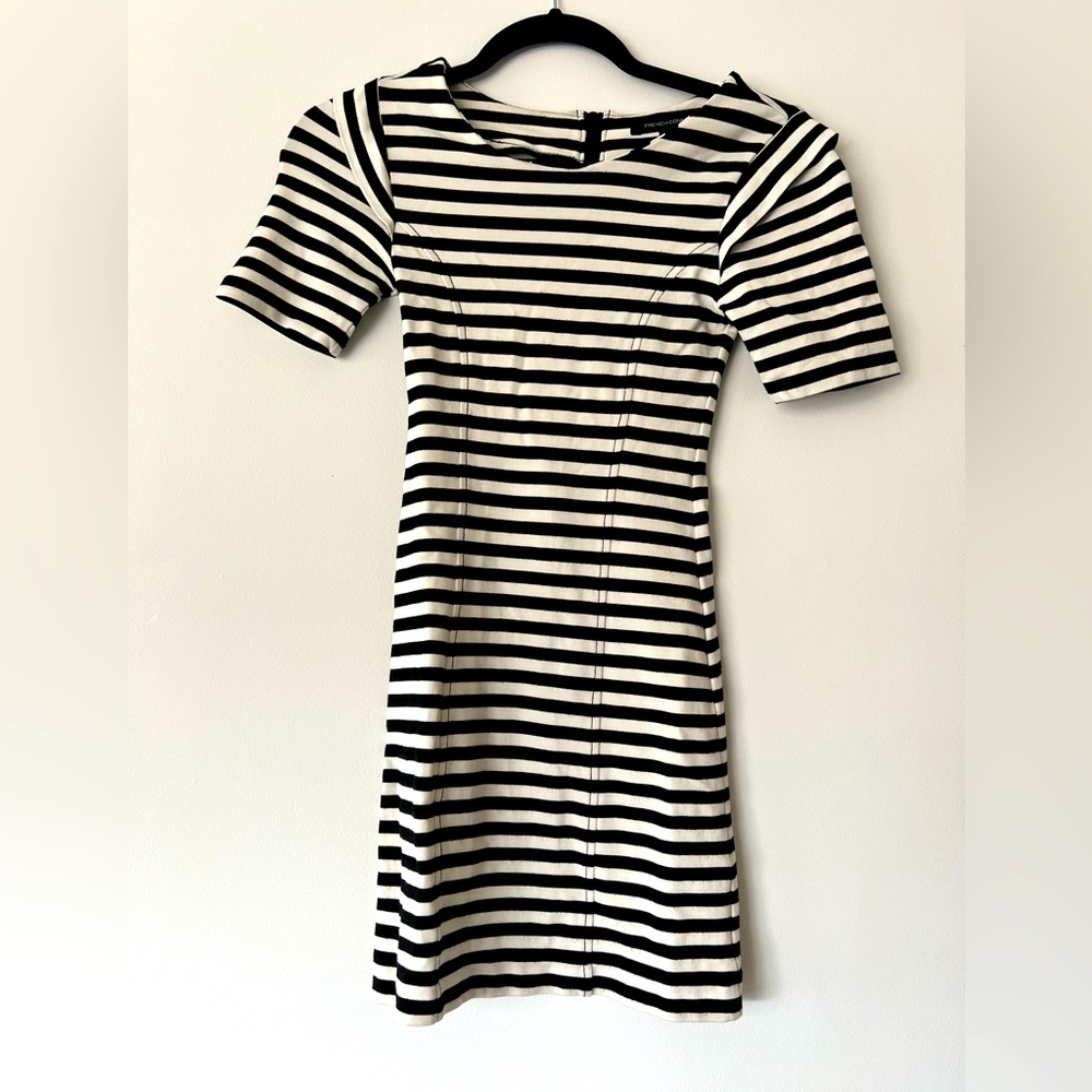 French Connection stripped cocktail dress with zipper size 0